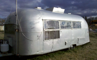 airstream caravanner 1958 windows